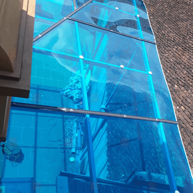 mái hiên tấm poly