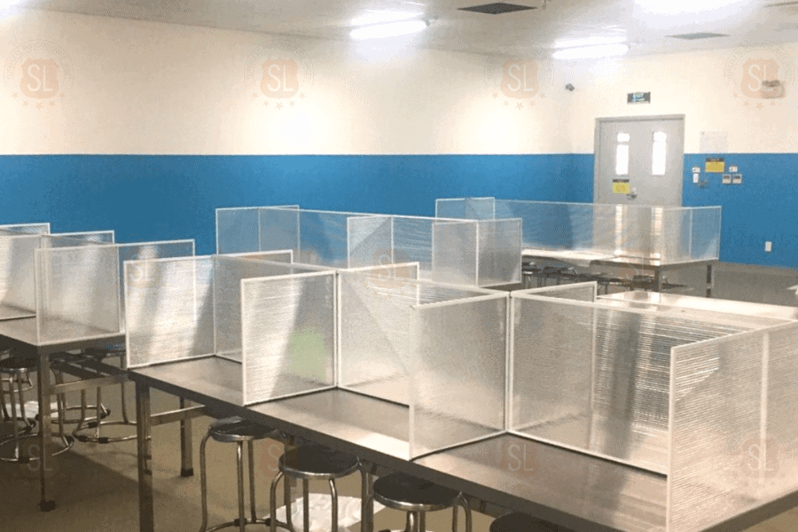 Vách ngăn bàn ăn nhà máy tại Thường Tín-3 Vách ngăn bàn ăn nhà máy tại Thường Tín-3